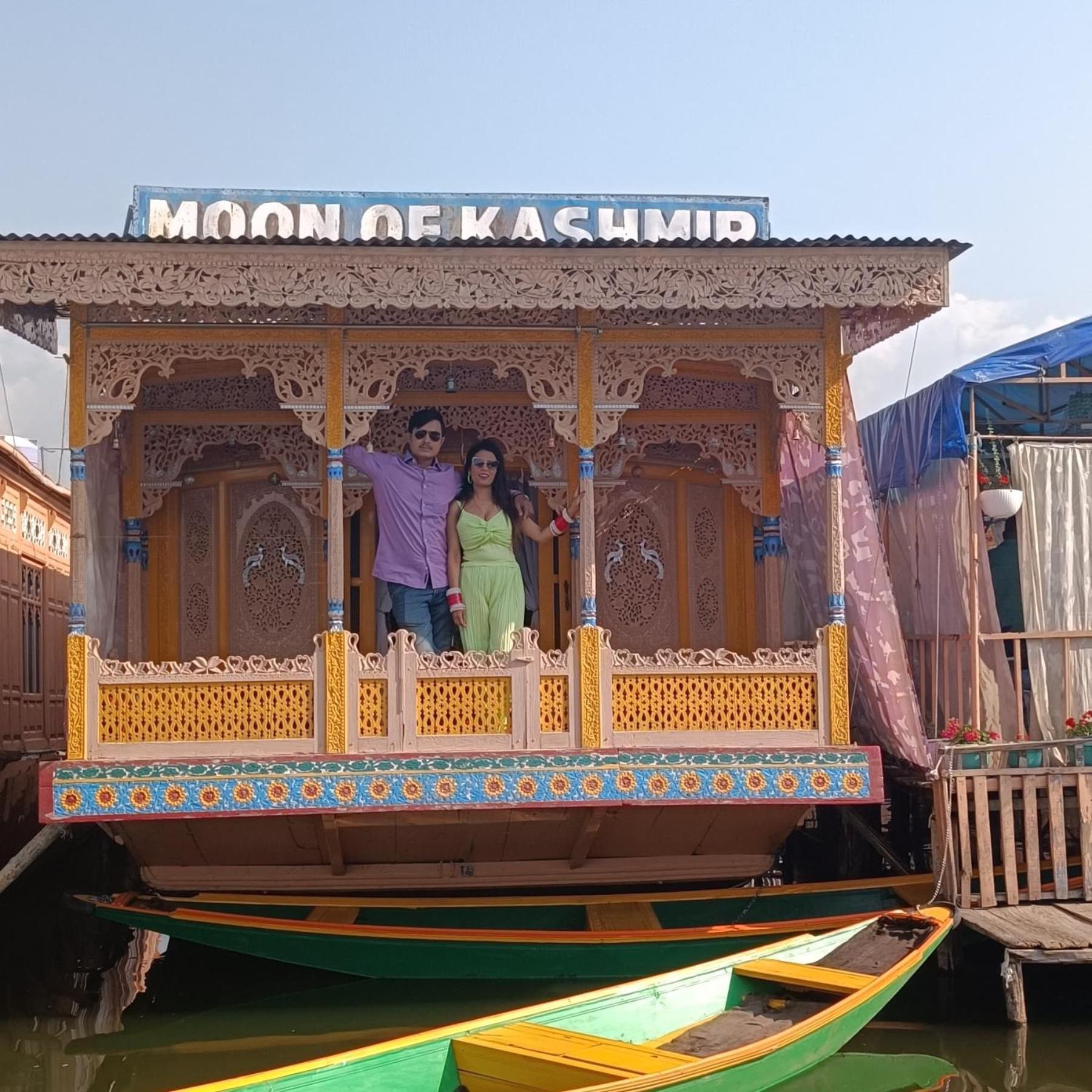 Hotel Houseboat Moon Of Kashmir Srīnagar Zewnętrze zdjęcie
