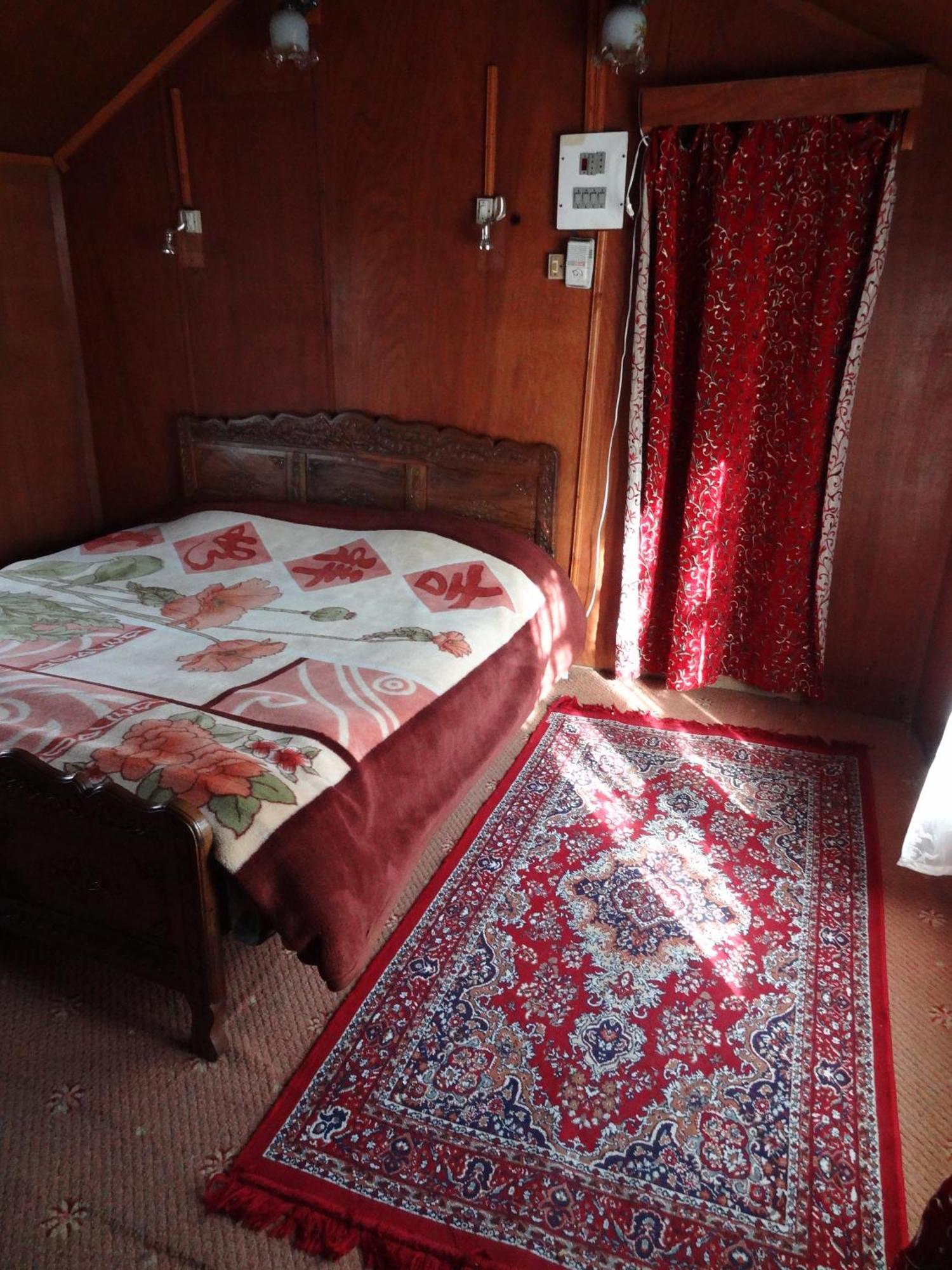 Hotel Houseboat Moon Of Kashmir Srīnagar Pokój zdjęcie