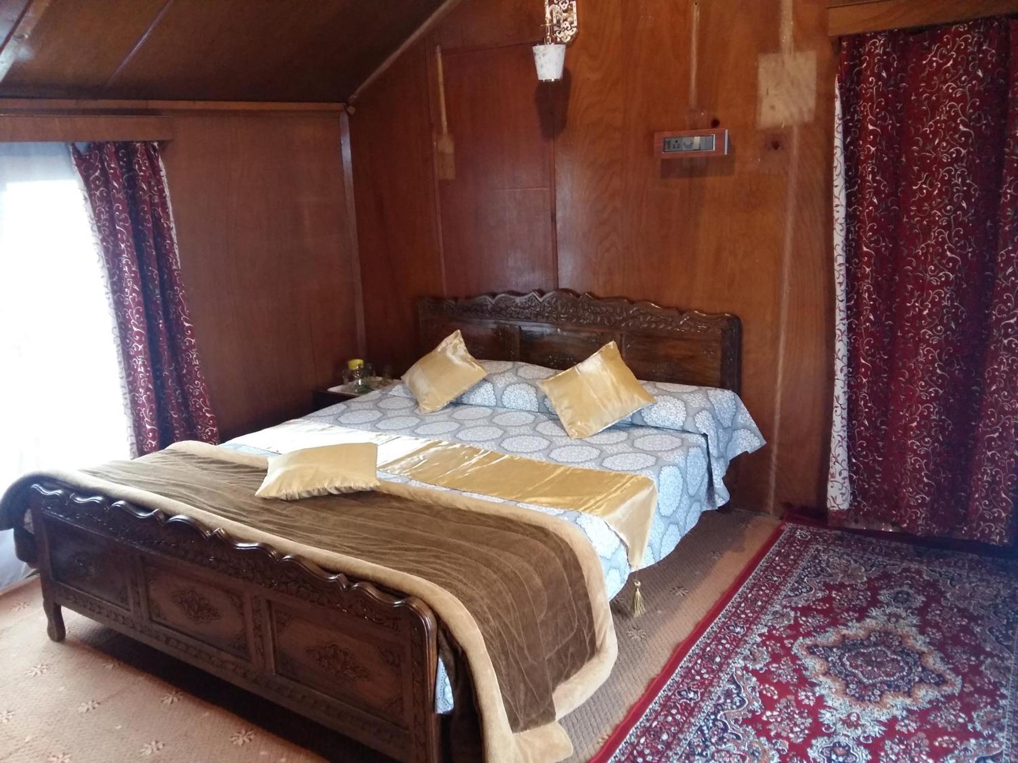 Hotel Houseboat Moon Of Kashmir Srīnagar Pokój zdjęcie